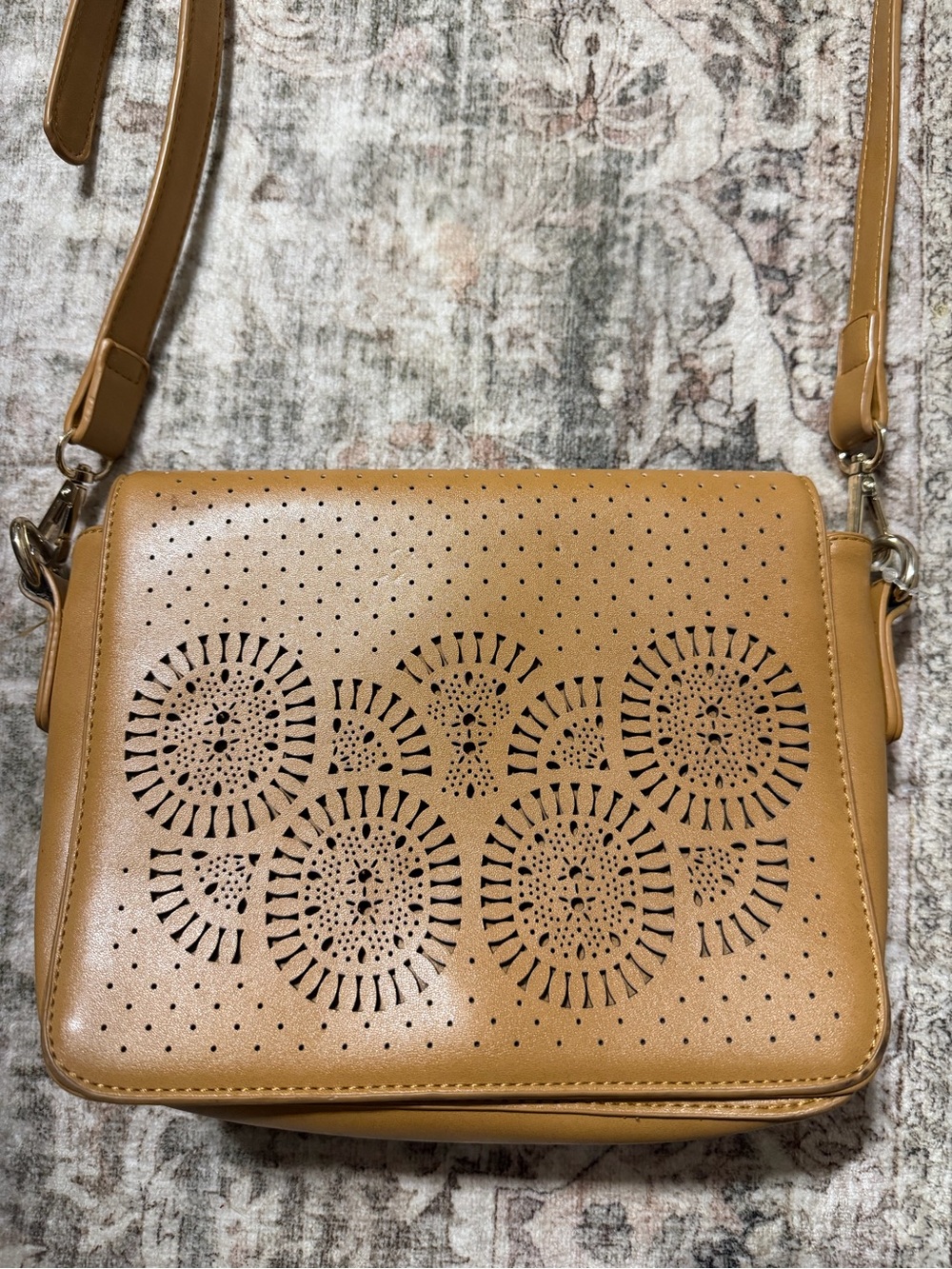 Tan Women's Laser-Cut Crossbody Bag #boho #western
